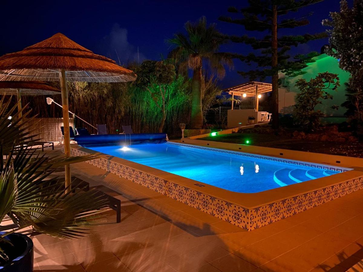 Villa Yvonne,Private Pool,Private Parking 1,7 Km From The Beatch Albufeira Exteriör bild