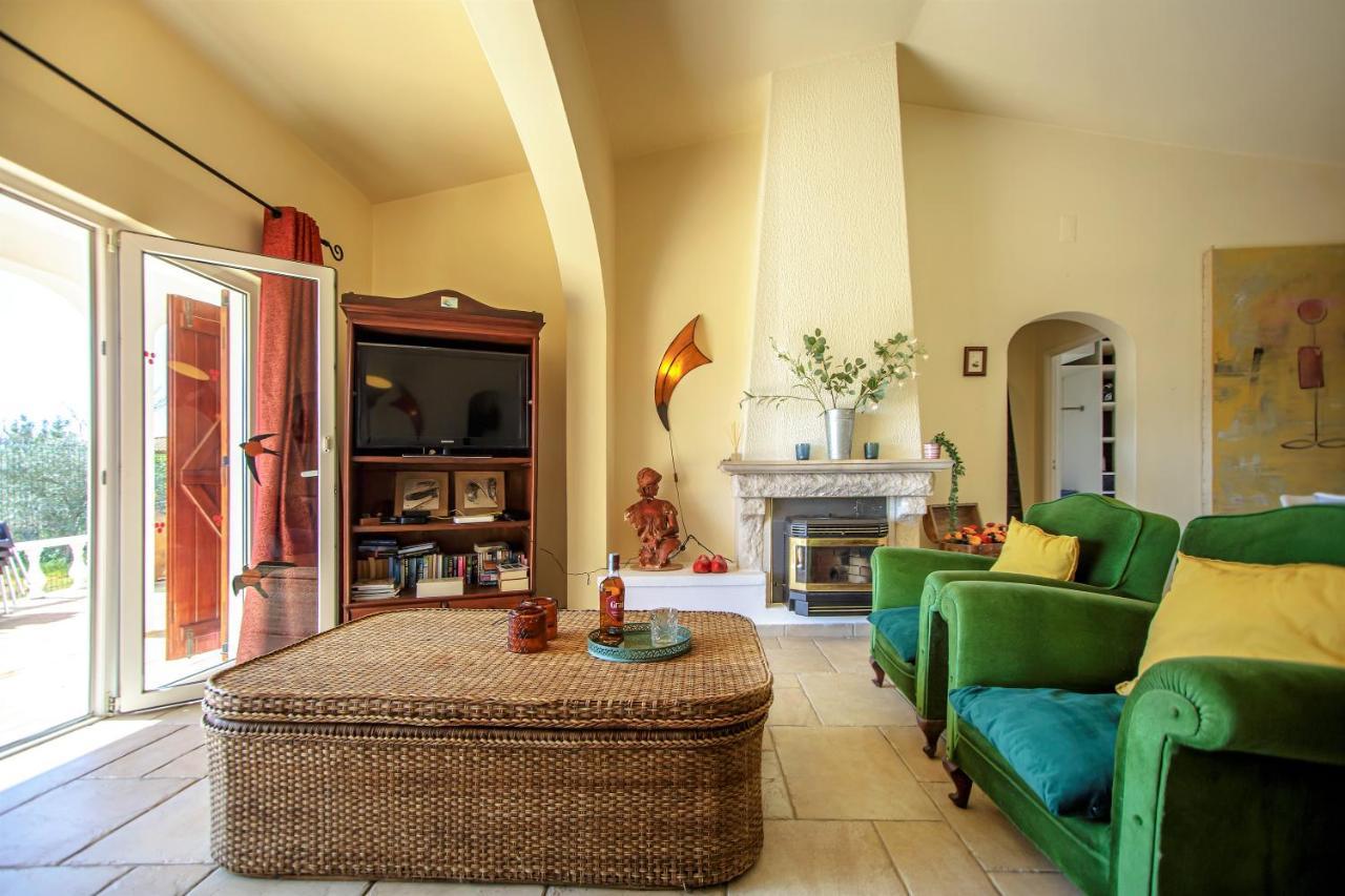 Villa Yvonne,Private Pool,Private Parking 1,7 Km From The Beatch Albufeira Exteriör bild