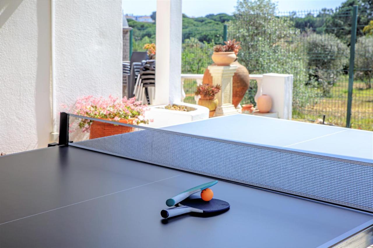 Villa Yvonne,Private Pool,Private Parking 1,7 Km From The Beatch Albufeira Exteriör bild