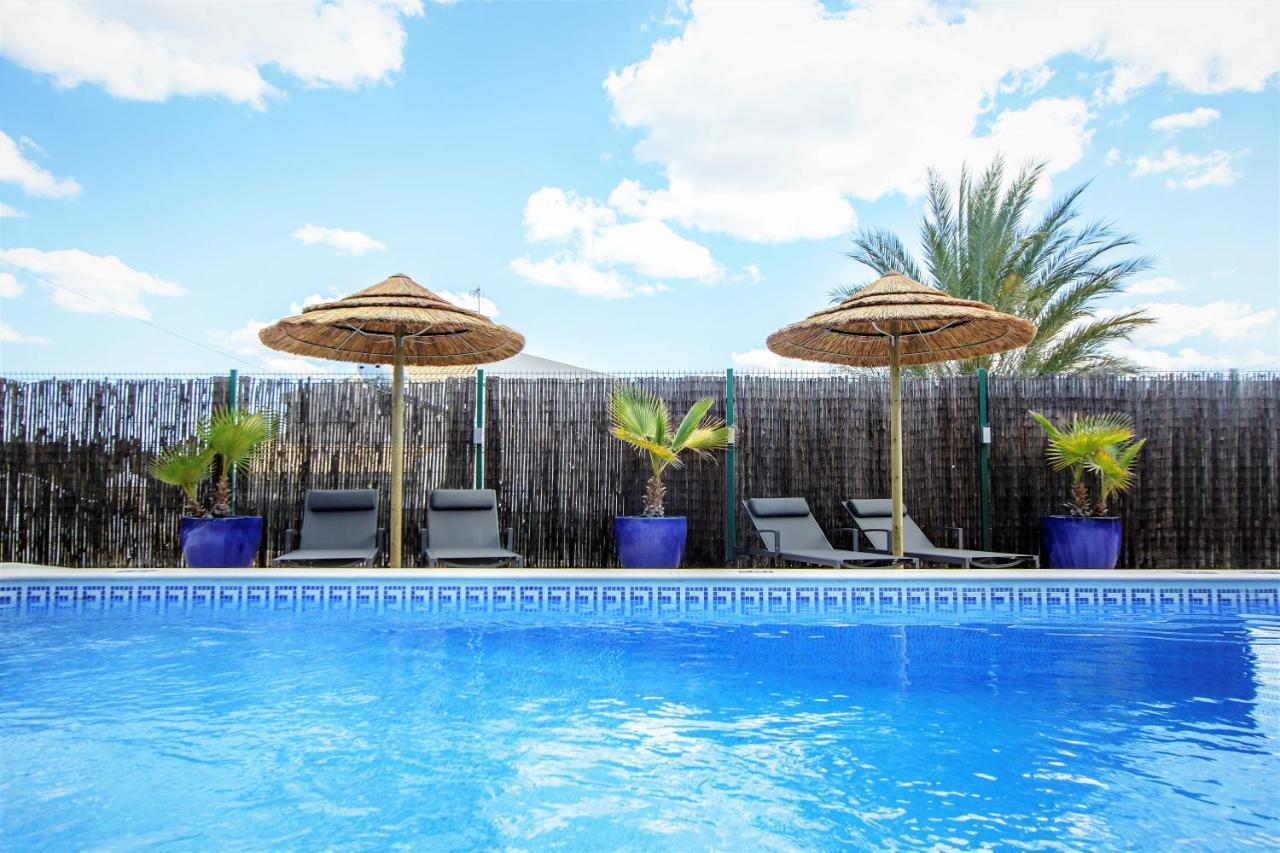 Villa Yvonne,Private Pool,Private Parking 1,7 Km From The Beatch Albufeira Exteriör bild