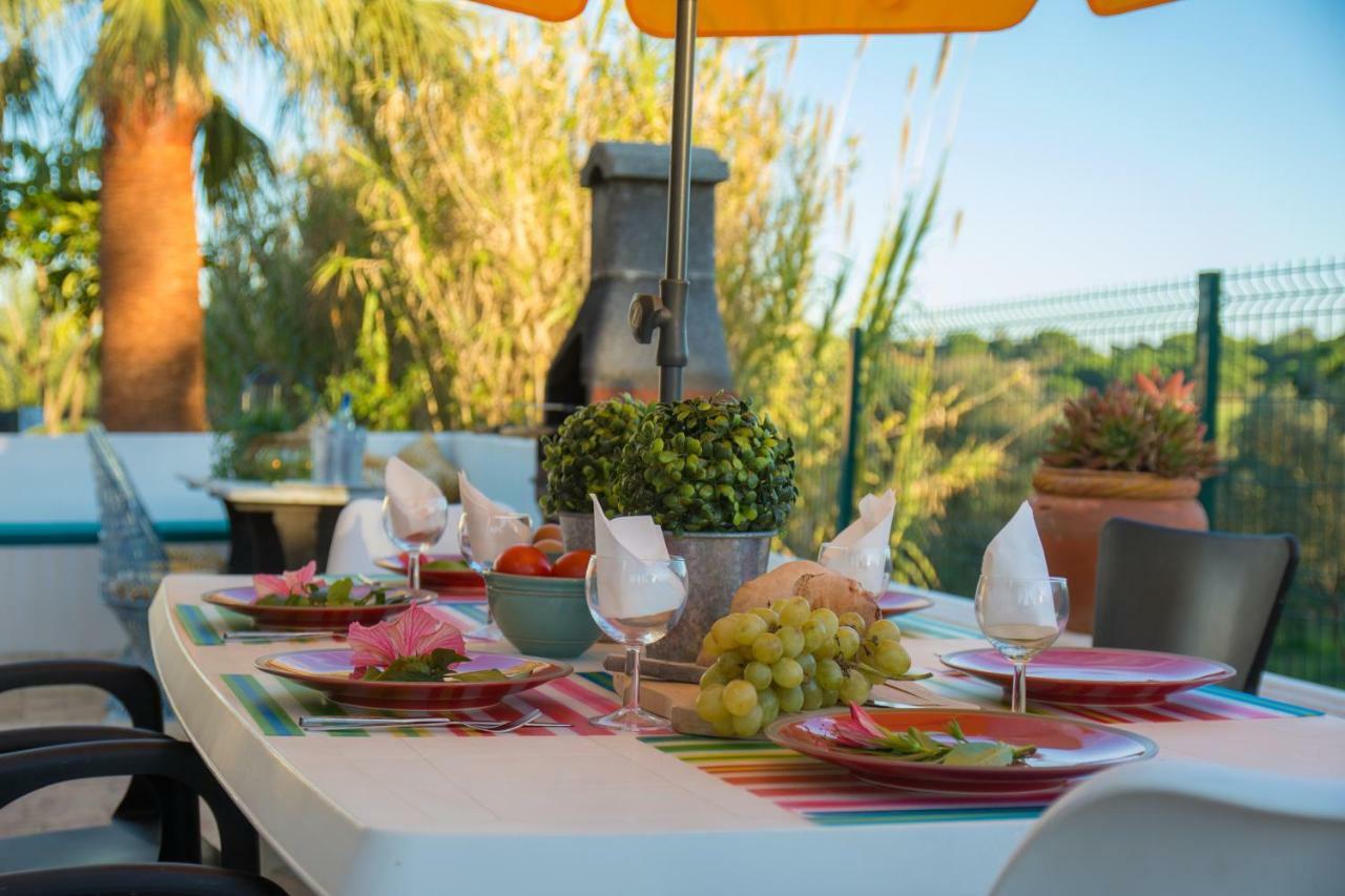 Villa Yvonne,Private Pool,Private Parking 1,7 Km From The Beatch Albufeira Exteriör bild