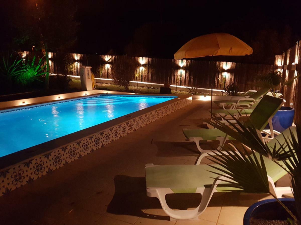 Villa Yvonne,Private Pool,Private Parking 1,7 Km From The Beatch Albufeira Exteriör bild